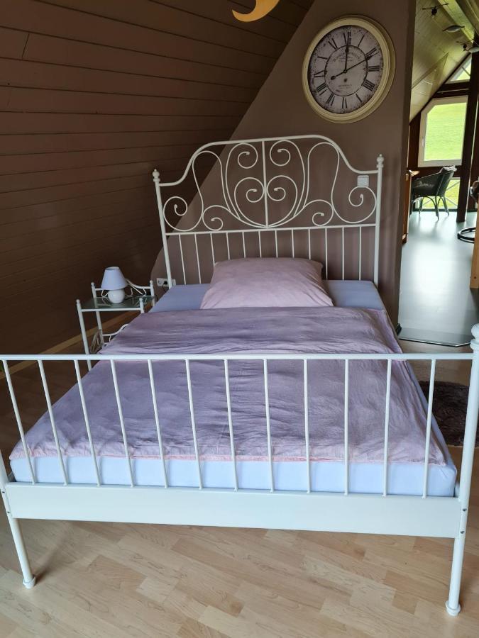Apartment Fitness Entspannung Sauna Im Westerwald Derschen