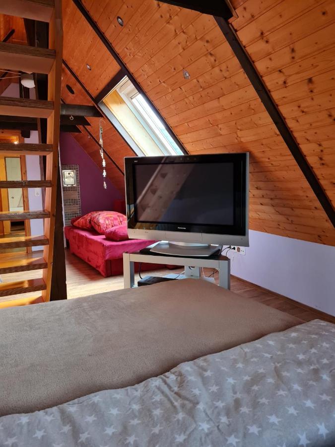 Apartment Fitness Entspannung Sauna Im Westerwald *